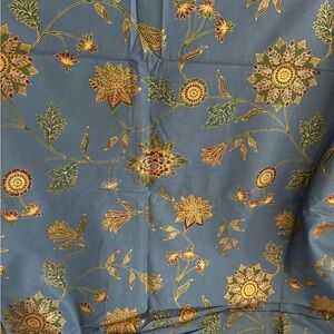 Tapestry / Spread Floral Patterned Fabric in Blue and Gold